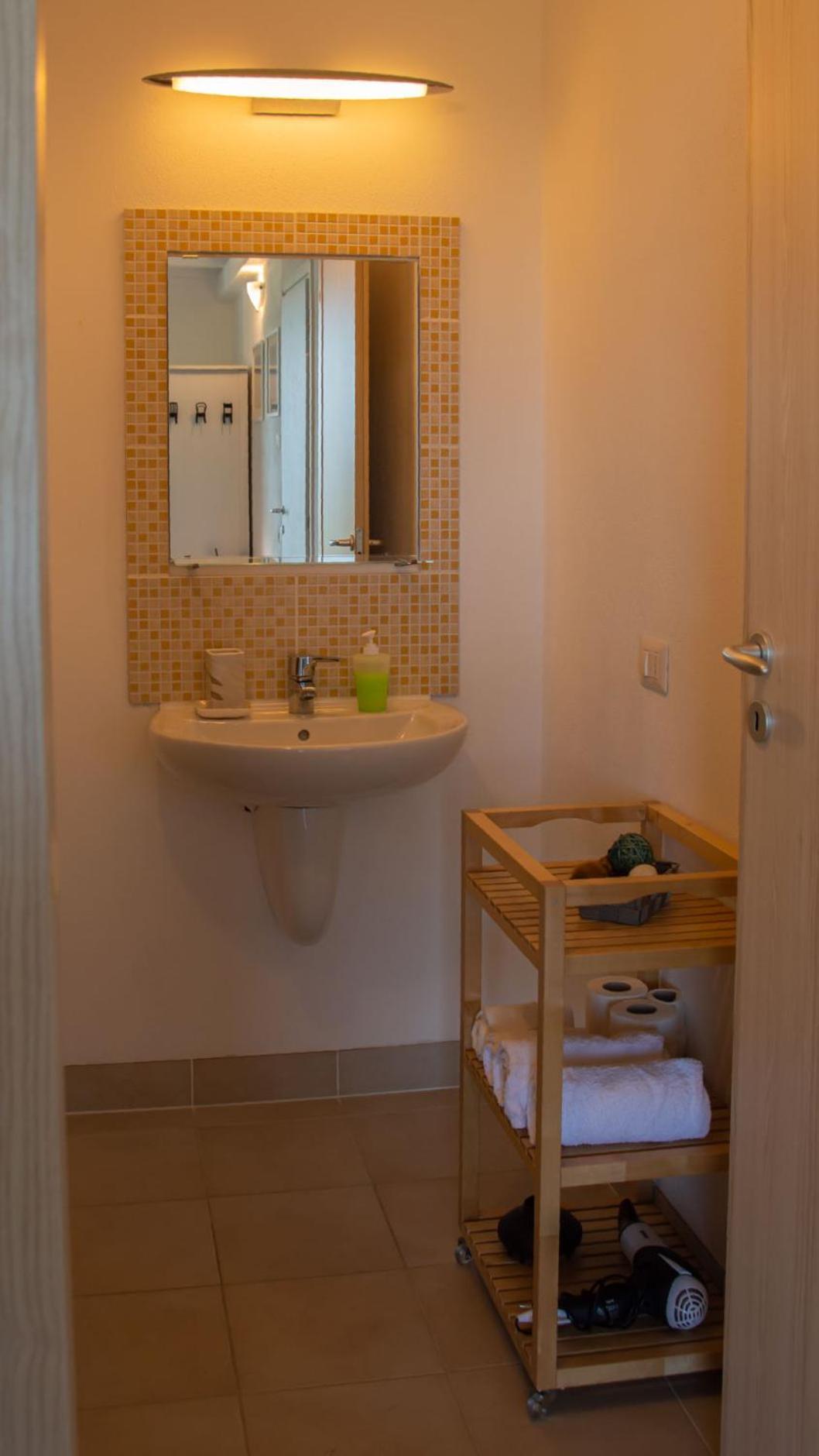Agriturismo Orto Dei Rolli Монелья Номер фото