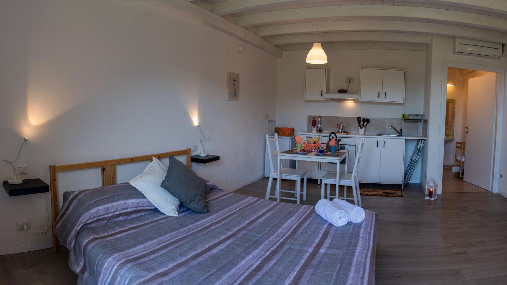 Agriturismo Orto Dei Rolli Монелья Номер фото