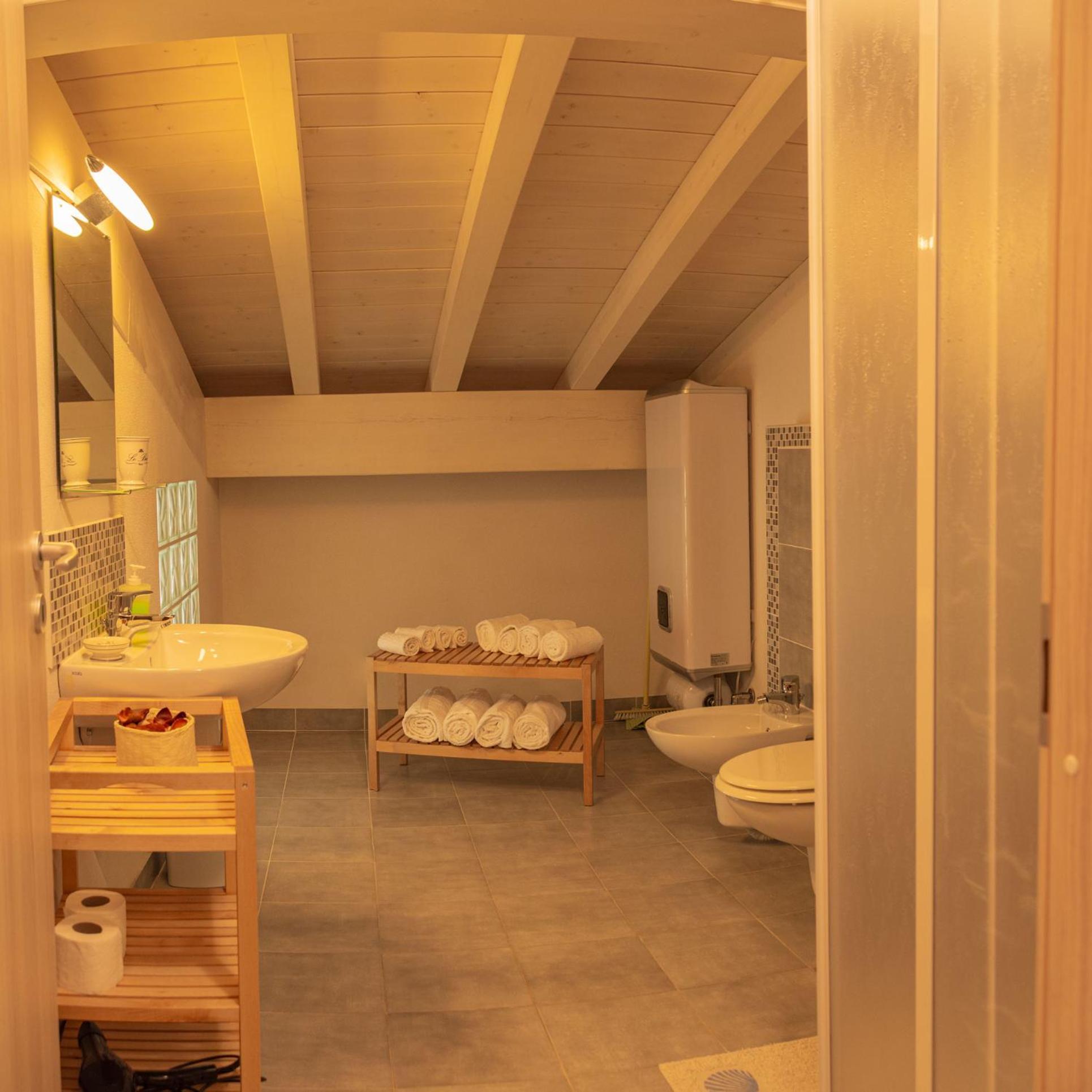 Agriturismo Orto Dei Rolli Монелья Номер фото