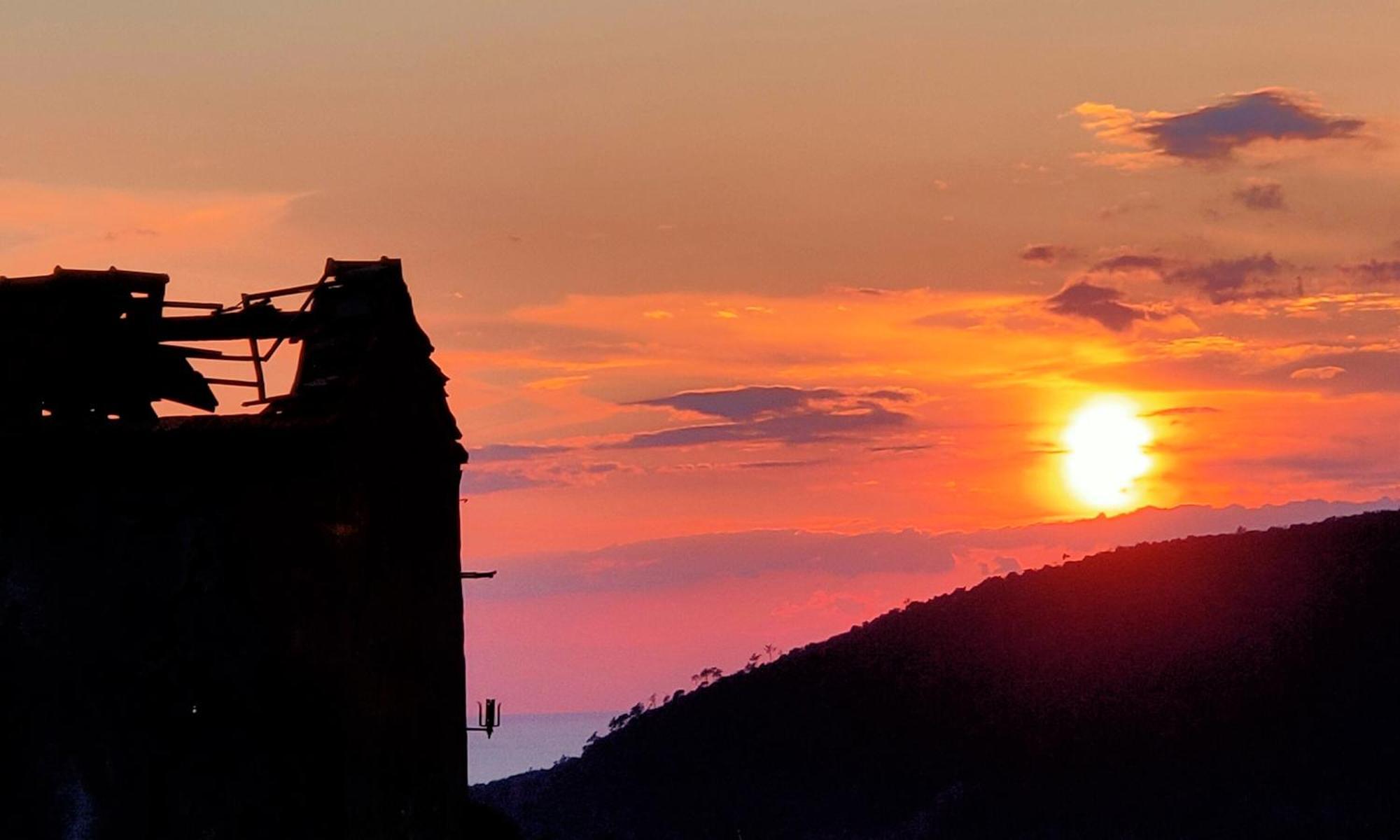 Agriturismo Orto Dei Rolli Монелья Экстерьер фото